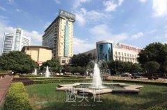 西南医院李世荣双眼皮怎么样?有真实案例吗～ width=