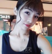 假体隆鼻术会引起并发症吗? width=