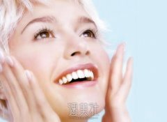 牙齿美白小秘方有哪些?拯救牙黄星人~ width=