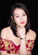 胡杏儿发际线后移，生产后发际线纷纷后移，教你一招告别大脑门！ width=