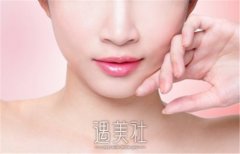 什么办法除皱好？玻尿酸填充、超声刀调节、化学剥离 width=