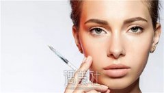 衢州屈光性白内障手术费用贵不贵？LensX技术下白内障晶体选择指南 width=